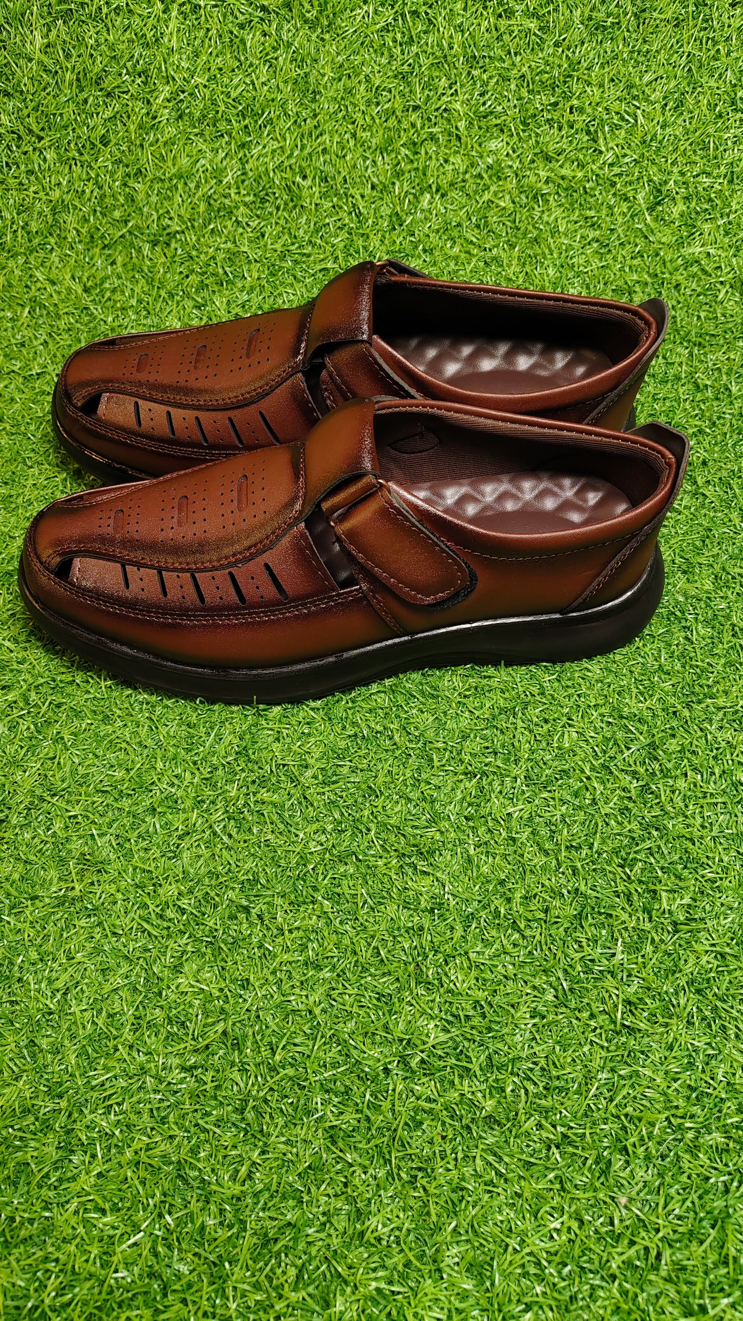 ULTRA SOFT SHOES WITH PREMIUM LOOK AND UNIQUE DESING